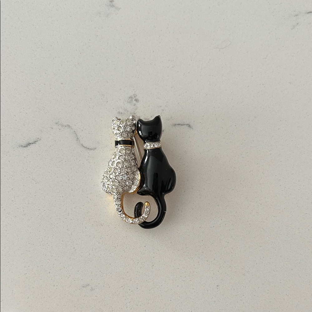 Carolee Vintage Black and Silver Cat Duo Brooch